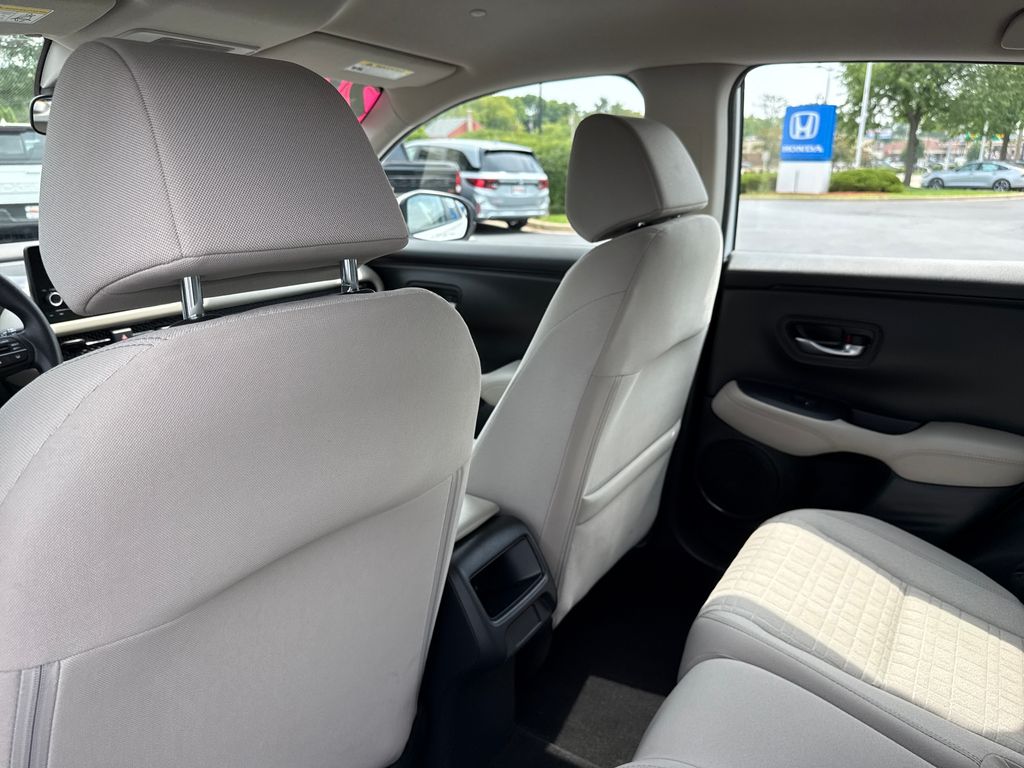 2025 Honda HR-V LX - Photo 20