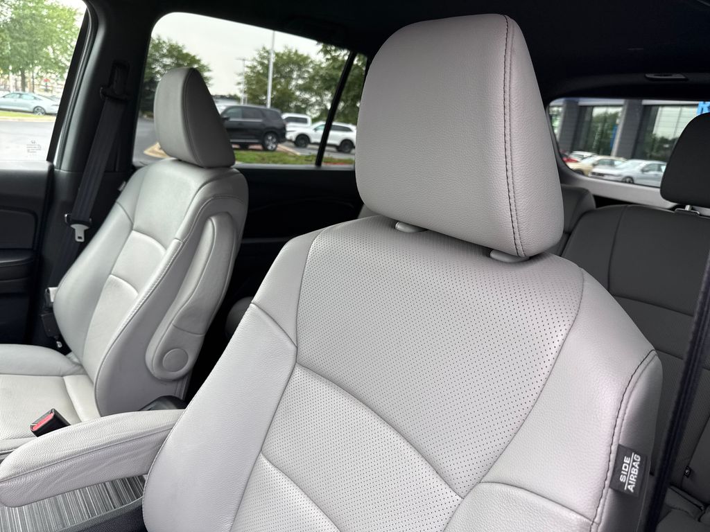 2023 Honda Passport EX-L - Photo 13