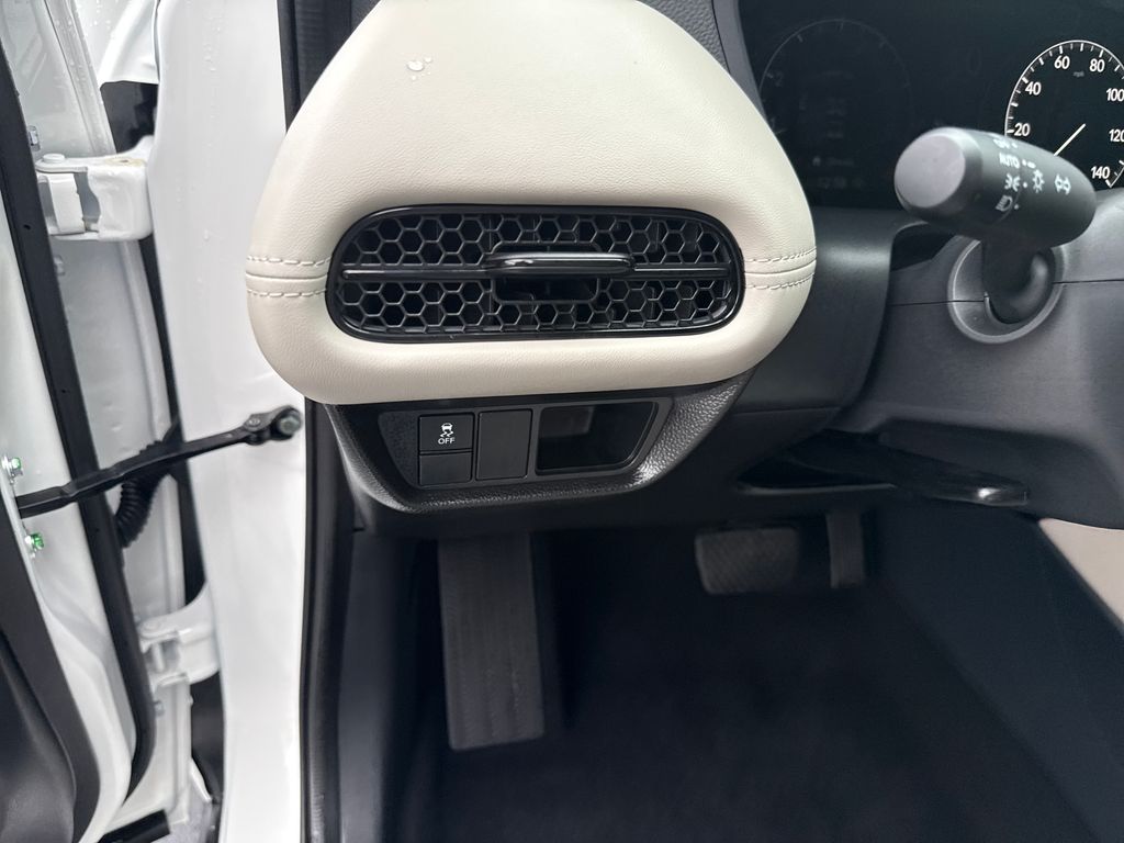 2025 Honda HR-V LX - Photo 15
