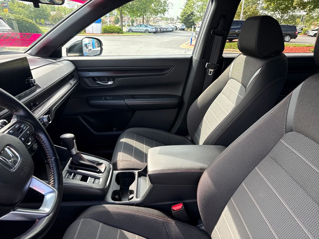 2025 Honda CR-V Sport - Photo 13