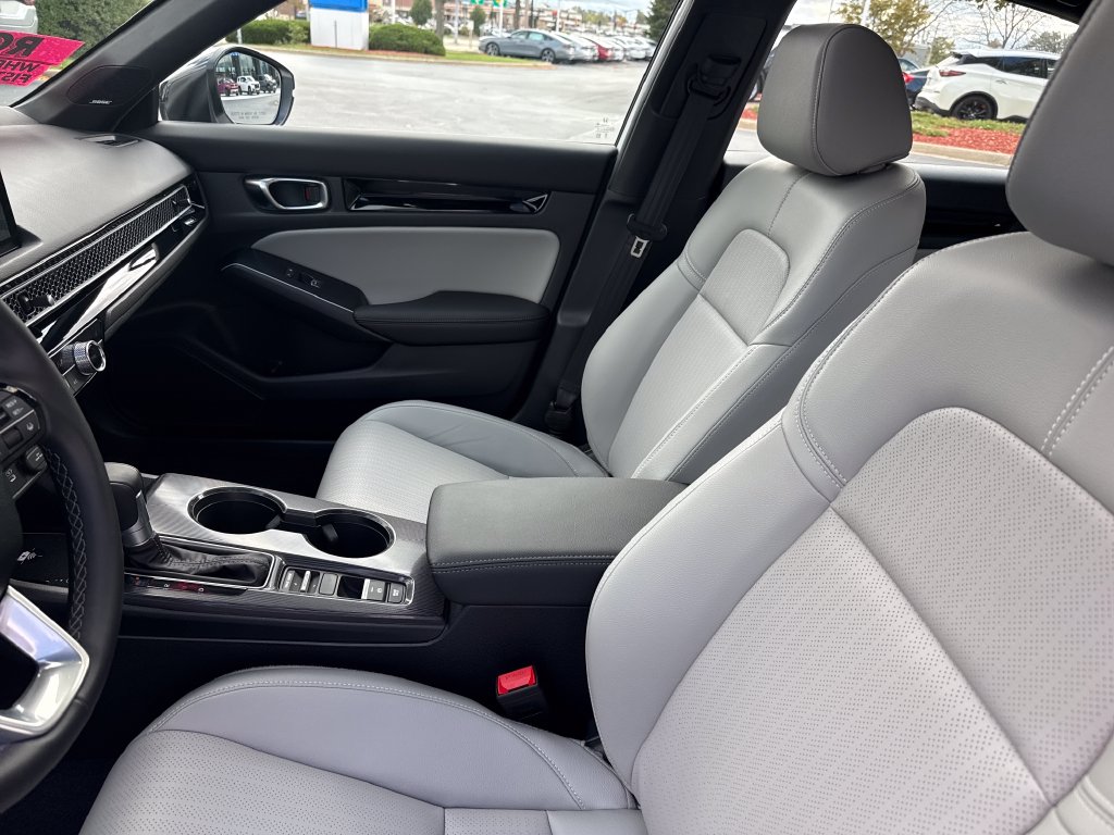 2025 Honda Civic Hatchback Sport Touring - Photo 12