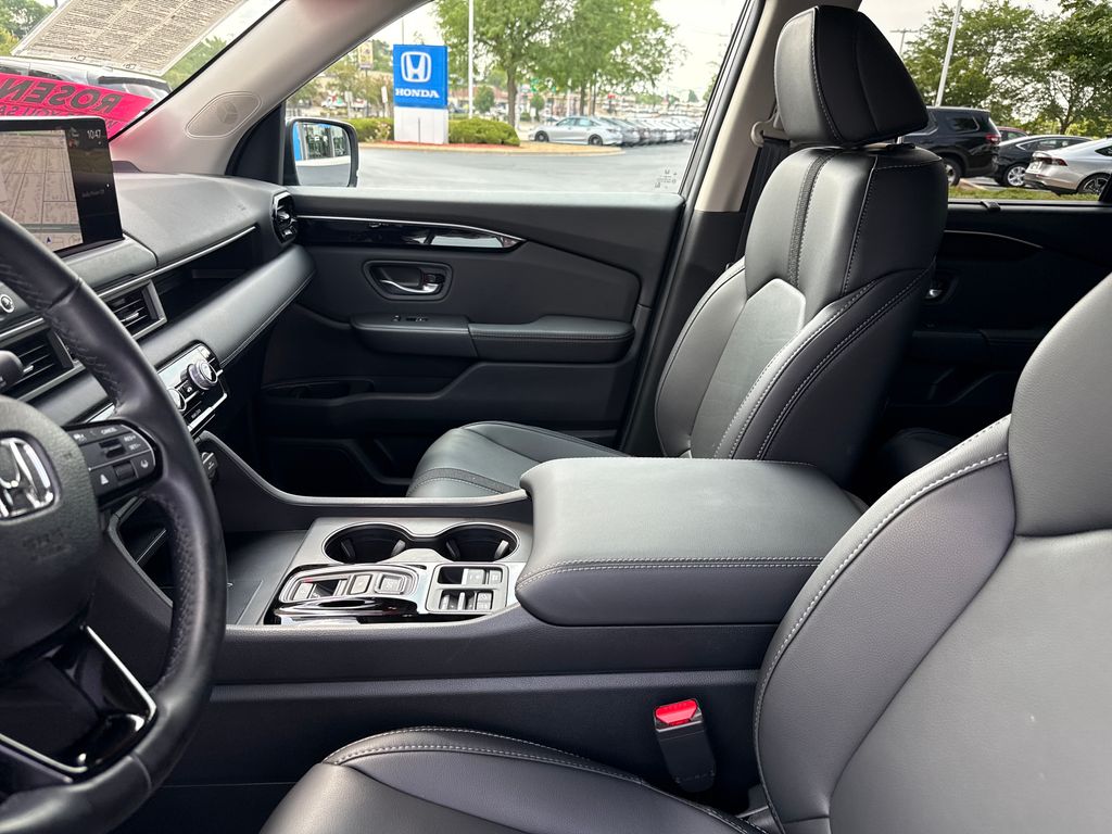 2026 Honda Pilot EX-L - Photo 14