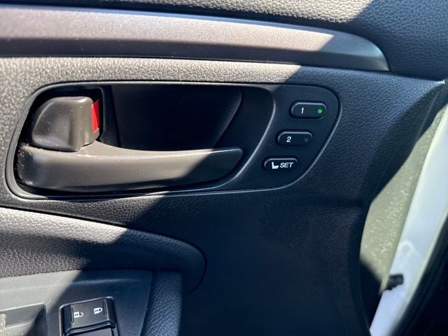 2023 Honda Passport EX-L - Photo 11