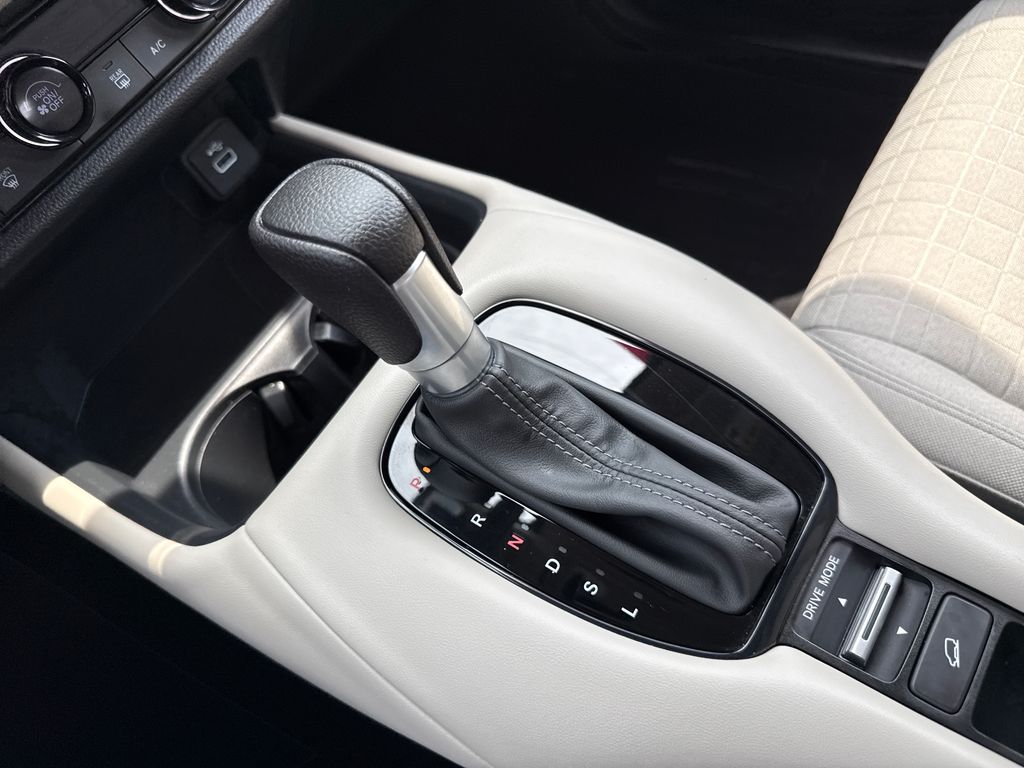 2025 Honda HR-V LX - Photo 28