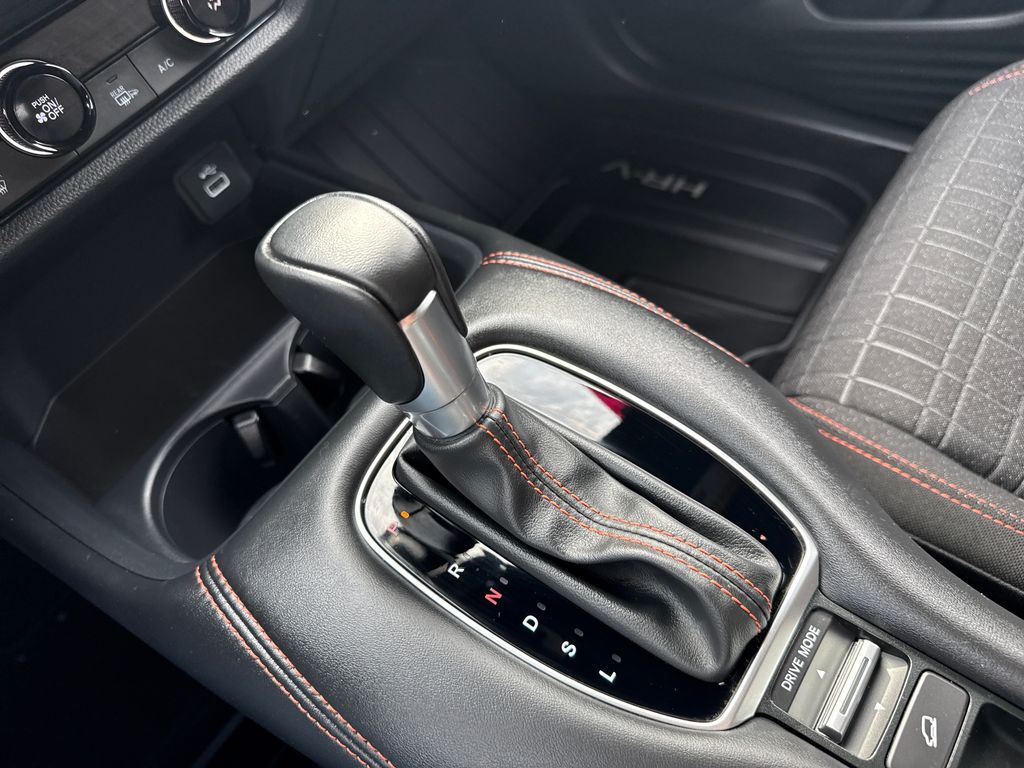 2025 Honda HR-V Sport - Photo 29