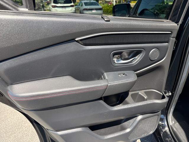 2025 Honda Pilot Black Edition - Photo 18