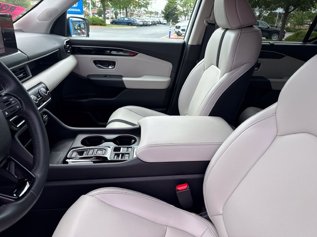 2026 Honda Pilot EX-L - Photo 13