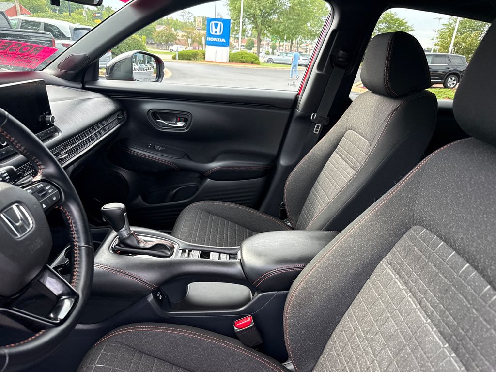 2025 Honda HR-V Sport - Photo 13