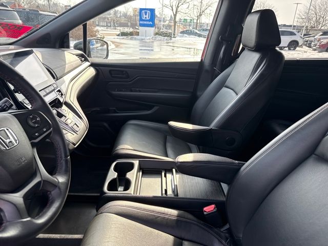 2023 Honda Odyssey SPORT - Photo 14