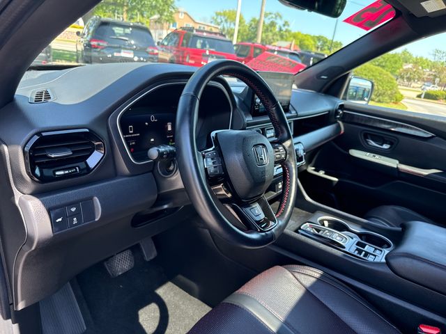 2025 Honda Pilot Black Edition - Photo 15