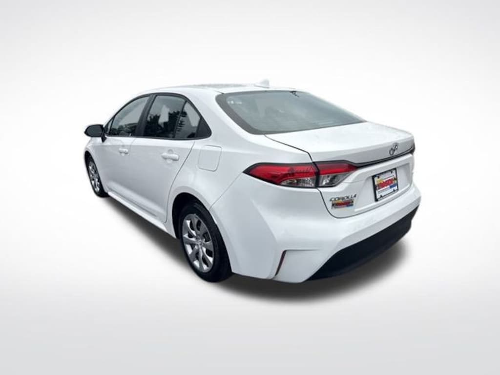 Used 2023 Toyota Corolla LE Sedan