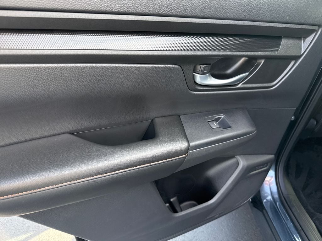2025 Honda CR-V Sport - Photo 17