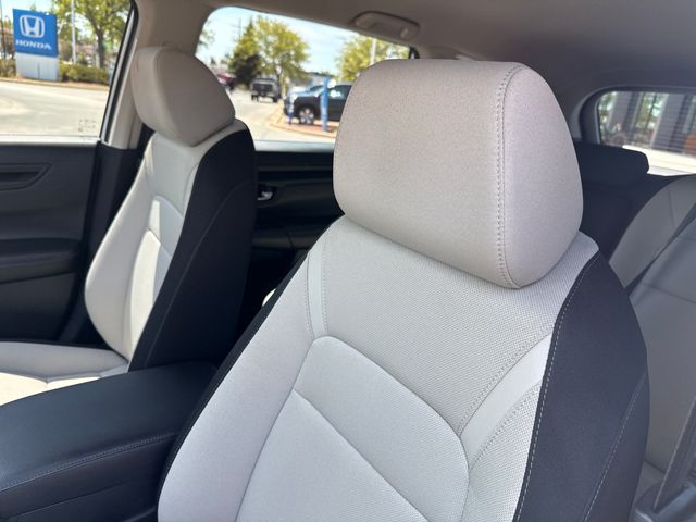 2024 Honda CR-V LX - Photo 7
