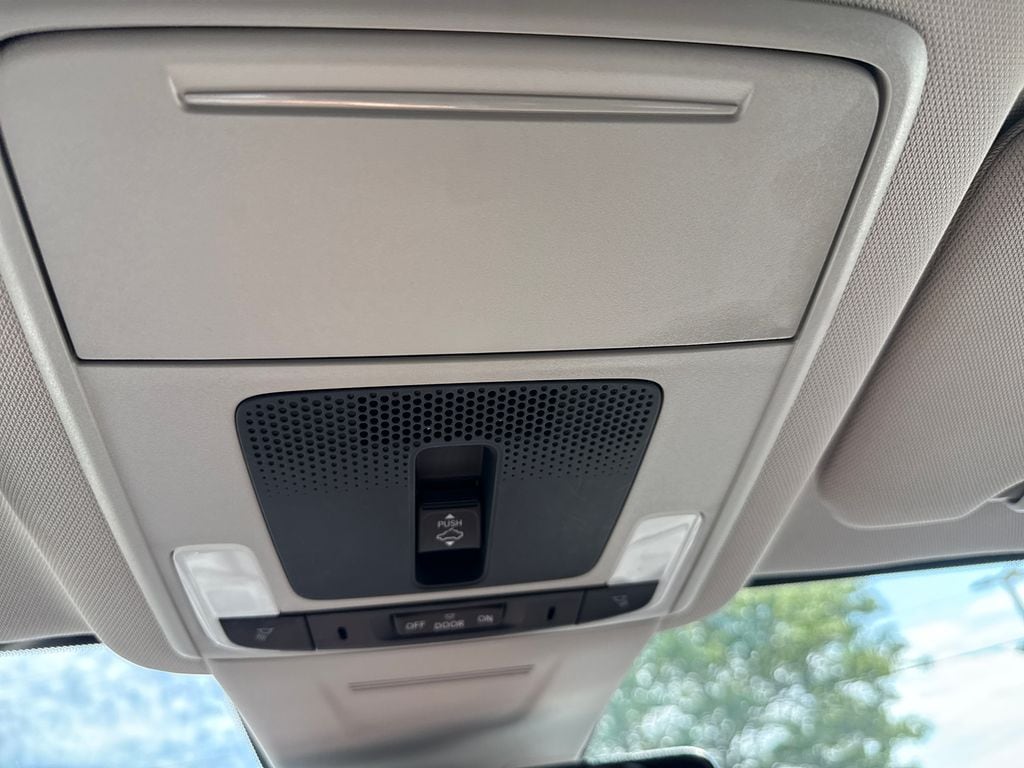 2024 Honda CR-V EX-L - Photo 37