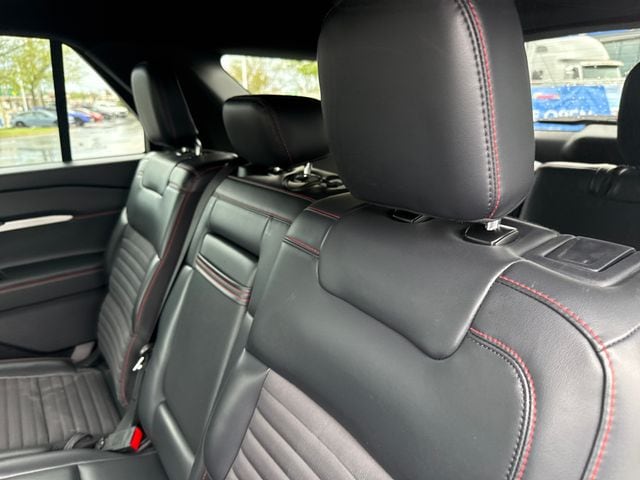 2025 Ford Explorer ST-LINE - Photo 18