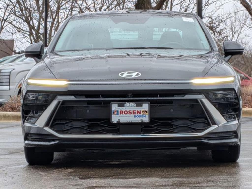 Used 2025 Hyundai Sonata Hybrid Limited Sedan
