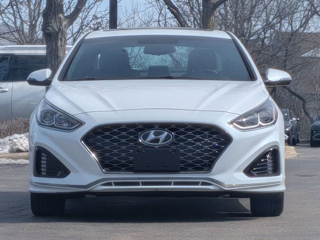Used 2019 Hyundai Sonata Sport with VIN 5NPE34AF8KH796333 for sale in Algonquin, IL