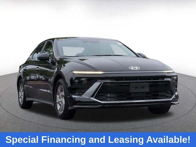 2026 Hyundai Sonata SE's photo