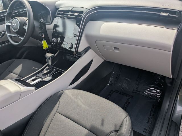 2023 Hyundai Tucson SE - Photo 25