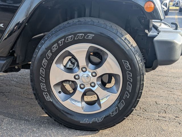 2018 Jeep Wrangler JK Unlimited Sahara - Photo 9