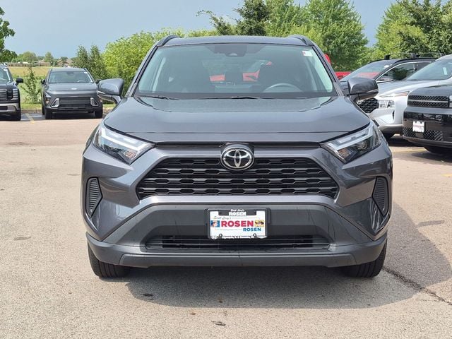 2023 Toyota RAV4 XLE - Photo 2