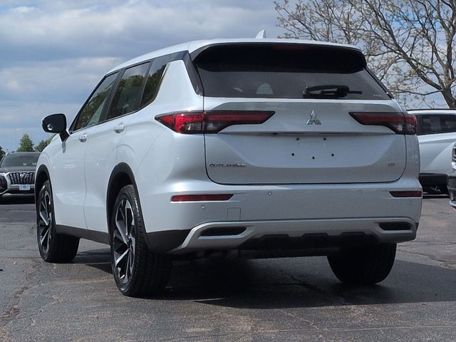 2023 Mitsubishi Outlander SE - Photo 5