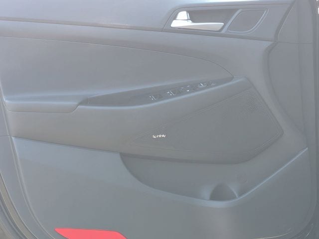 2021 Hyundai Tucson Limited - Photo 12