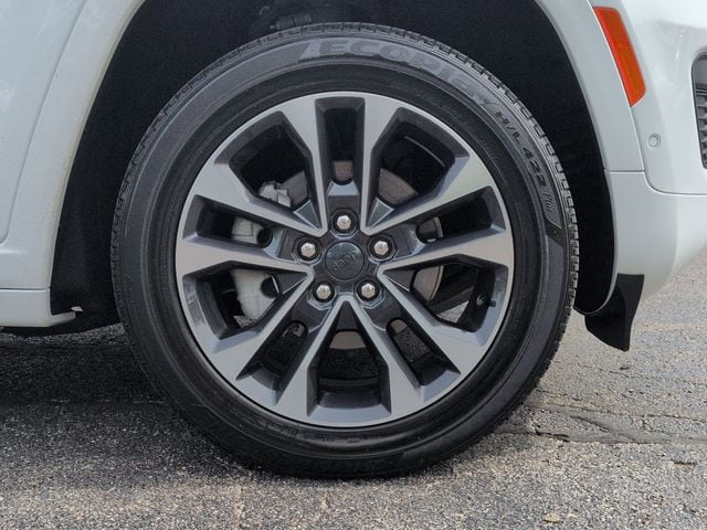 2022 Jeep Grand Cherokee Overland - Photo 9