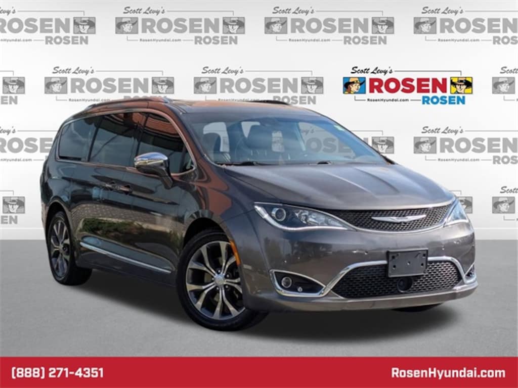 Used 2017 Chrysler Pacifica Limited Minivan/Van