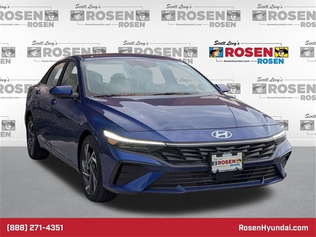 2024 Hyundai Elantra SEL's photo