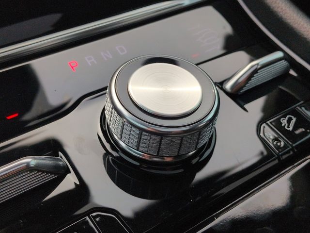 2022 Jeep Grand Cherokee Overland - Photo 23
