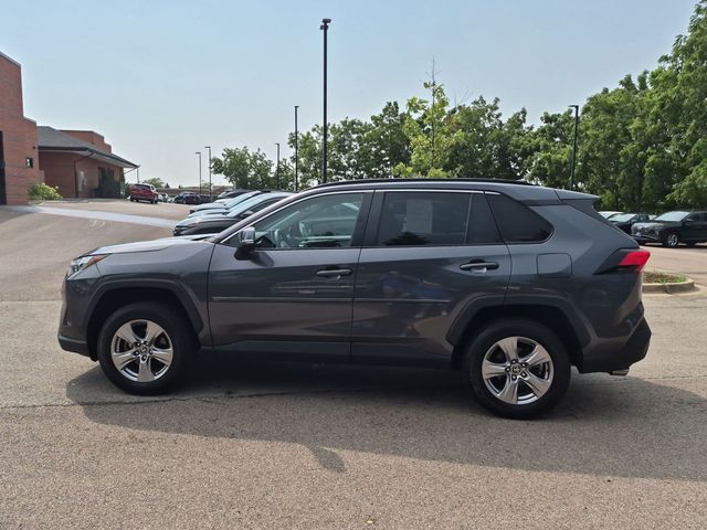 2023 Toyota RAV4 XLE - Photo 4