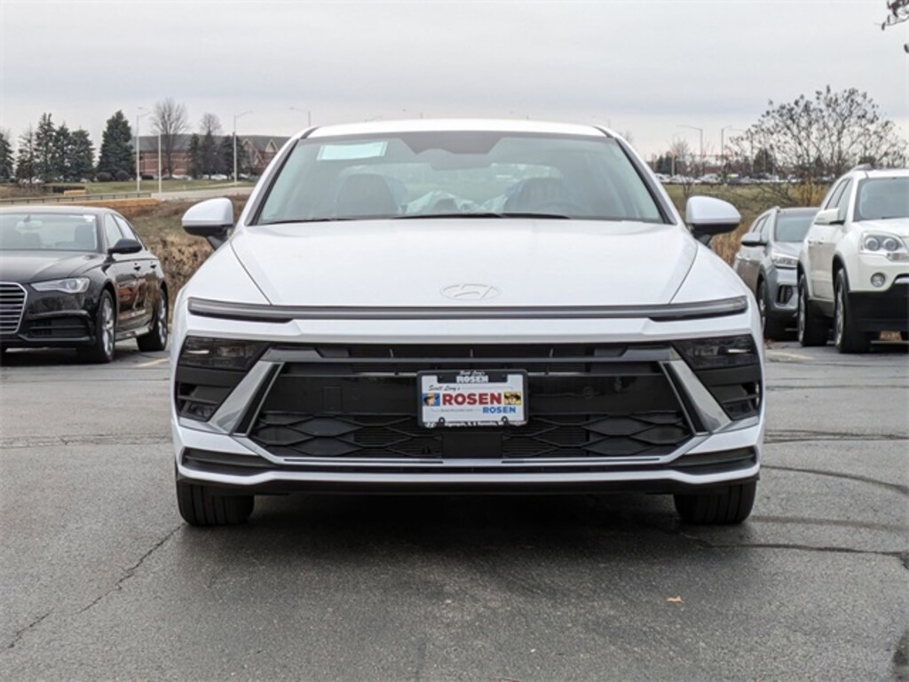 Used 2025 Hyundai Sonata SE Sedan