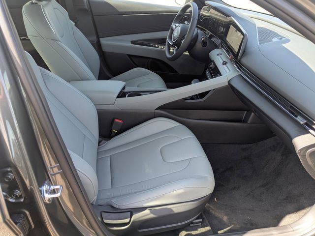 2025 Hyundai Elantra Limited - Photo 27