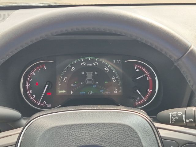 2023 Toyota RAV4 XLE - Photo 14