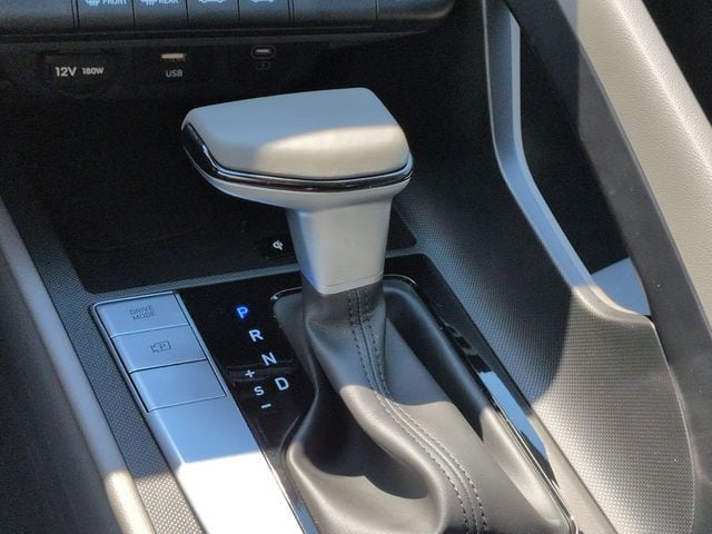 2025 Hyundai Elantra SEL - Photo 20