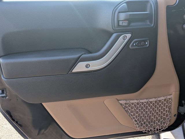 2018 Jeep Wrangler JK Unlimited Sahara - Photo 12