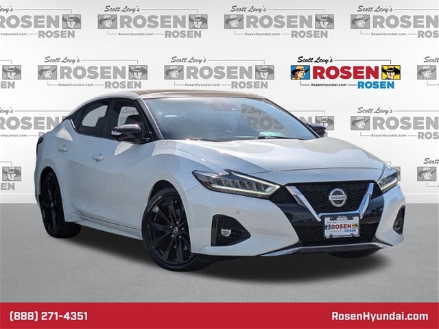 2020 Nissan Maxima SR