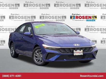 2024 Hyundai Elantra SEL Sedan