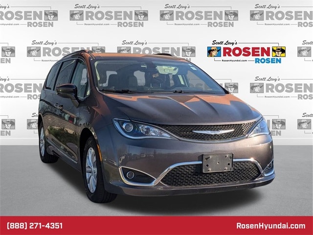 2018 Chrysler Pacifica Touring L Plus