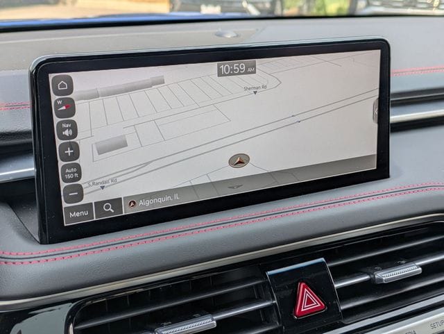 2025 GENESIS G70 Standard - Photo 19