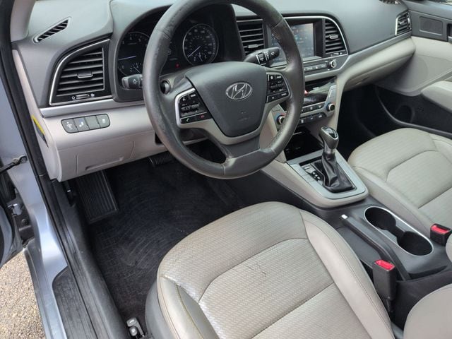 2017 Hyundai Elantra Limited - Photo 10