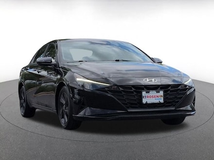 2021 Hyundai Elantra SEL Sedan