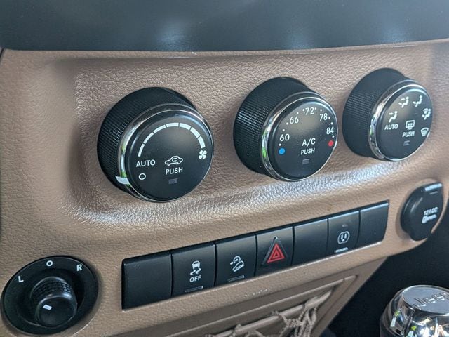 2018 Jeep Wrangler JK Unlimited Sahara - Photo 17