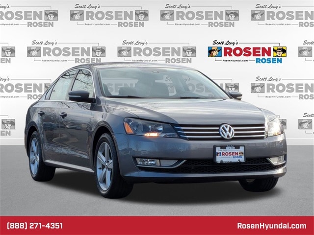 2015 Volkswagen Passat S's photo