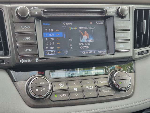 2015 Toyota RAV4 XLE - Photo 15