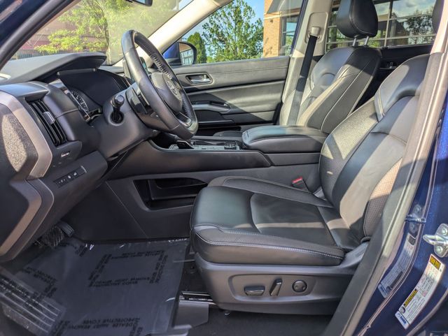 2023 Nissan Pathfinder SL - Photo 11