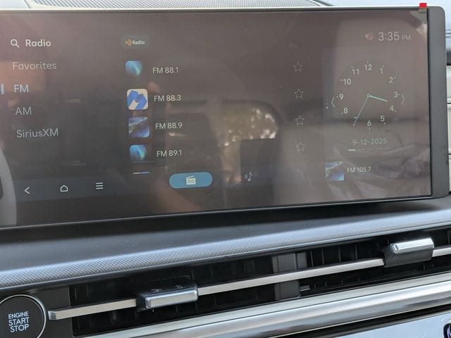 2026 Hyundai Santa Fe SE - Photo 16