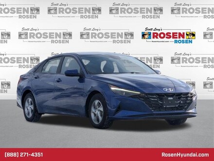 2023 Hyundai Elantra SE Sedan