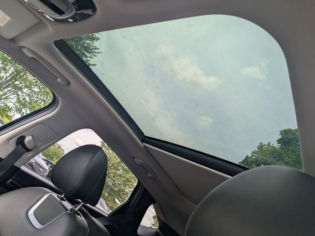 2022 Hyundai Tucson Limited - Photo 12